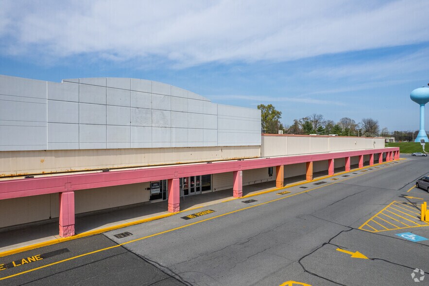4701-4797 W Tilghman St, Allentown, PA à louer - Photo du bâtiment - Image 3 de 8