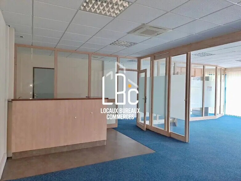 26 Bis Boulevard Jean Monnet, Rezé à louer - Photo du bâtiment - Image 2 de 11