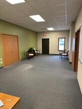 409 Hallberg St, Delavan, WI à louer Photo intérieure- Image 1 de 11