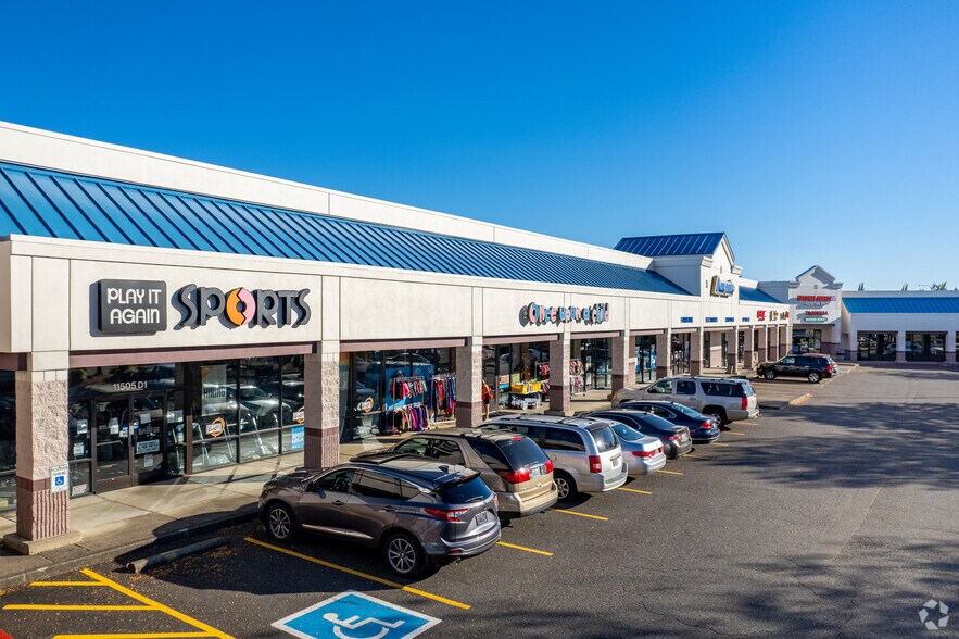 11505 NE Fourth Plain Rd, Vancouver, WA à louer - Photo du bâtiment - Image 3 de 32