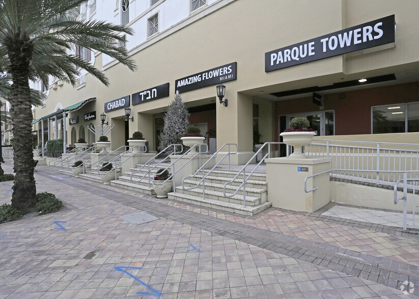 250 Sunny Isles Blvd, Sunny Isles Beach, FL à louer - Photo du bâtiment - Image 2 de 8