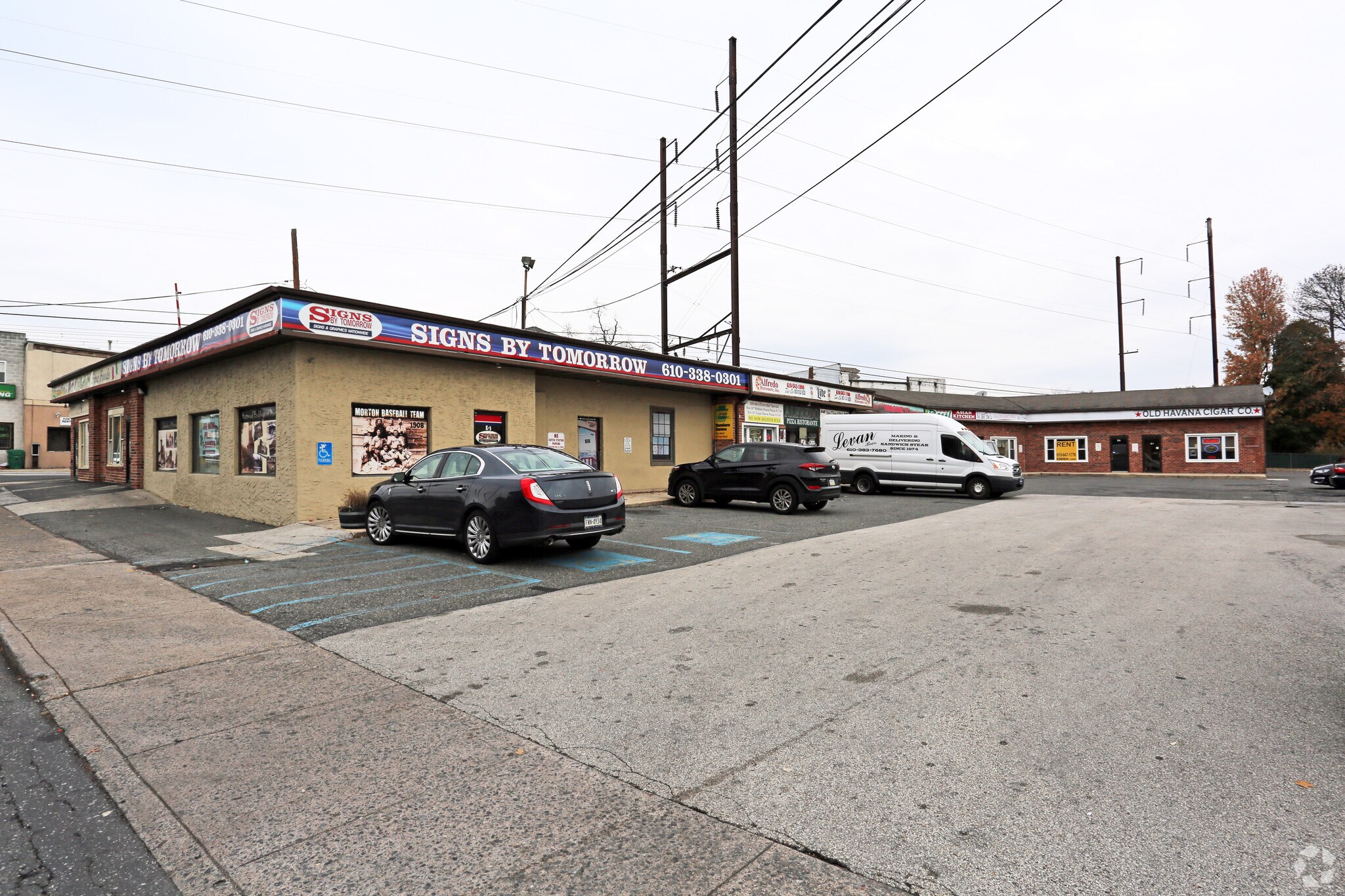 1 Kedron Ave, Morton, PA à vendre Photo principale- Image 1 de 8