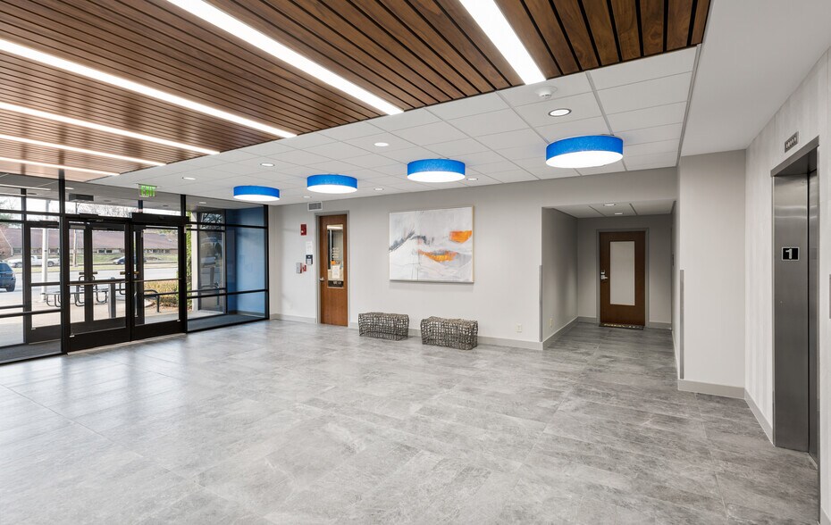 7400 New Lagrange Rd, Louisville, KY à louer - Photo intérieure - Image 2 de 8