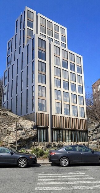 Plus de détails pour 68-70 Cooper St, New York, NY - Terrain à vendre