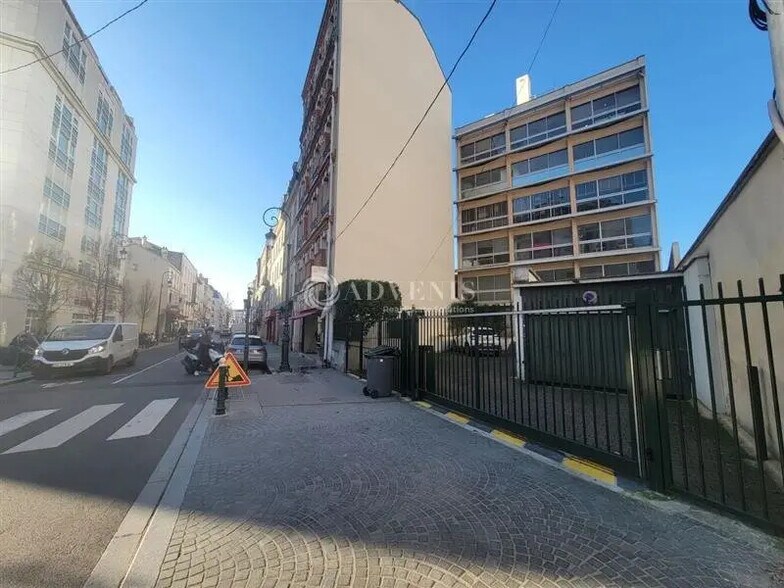 Bureau dans Puteaux à louer - Photo du bâtiment - Image 2 de 5