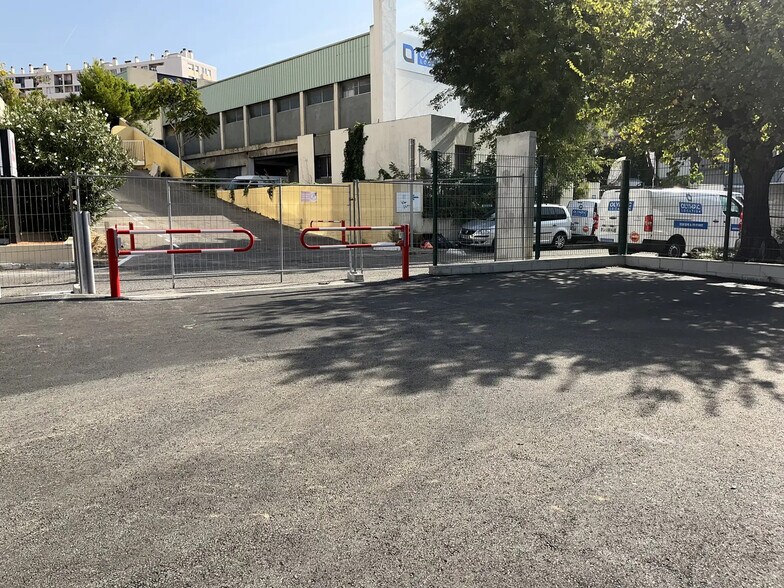 206 Boulevard de Plombières, Marseille for lease - Building Photo - Image 2 of 11