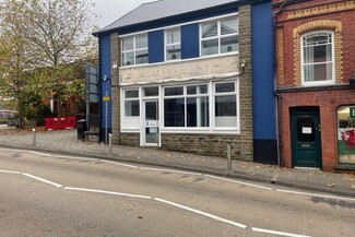 Plus de détails pour 17 College St, Ammanford - Bureau à louer