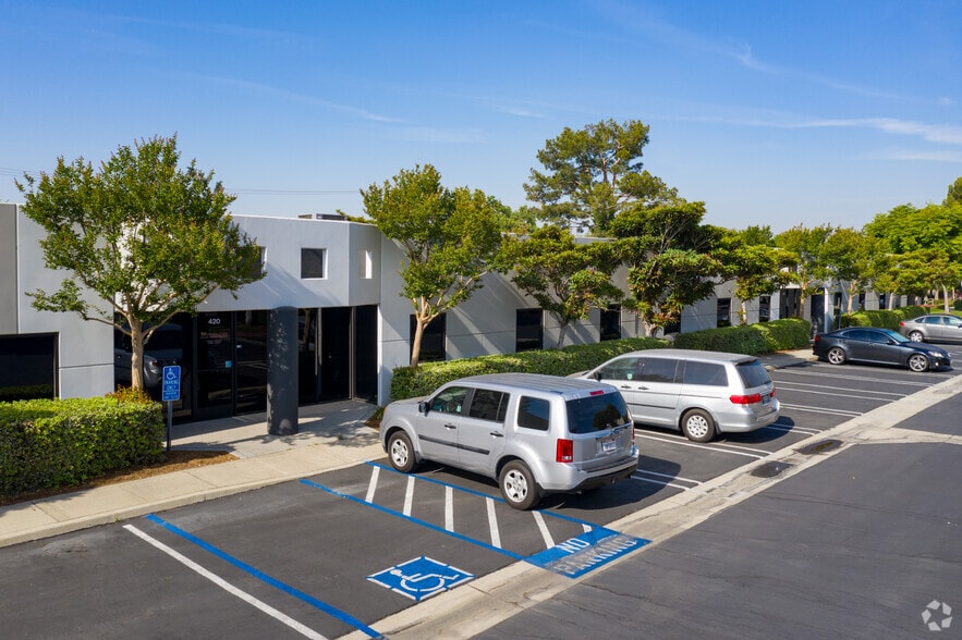 10700 Jersey Blvd, Rancho Cucamonga, CA for lease - Building Photo - Image 3 of 4