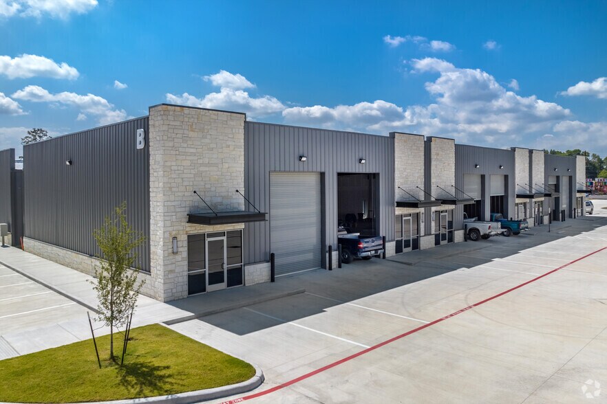 23435 FM 1314, Porter, TX à louer - Photo du bâtiment - Image 2 de 13