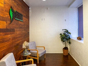 77-899 Wolf Rd, Palm Desert, CA for lease Interior Photo- Image 1 of 7
