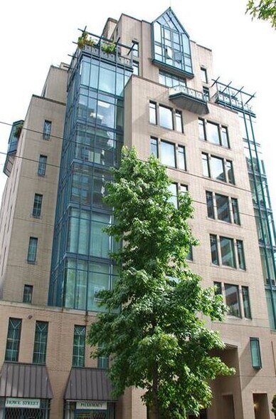 1080 Howe St, Vancouver, BC à louer - Photo du bâtiment - Image 3 de 6