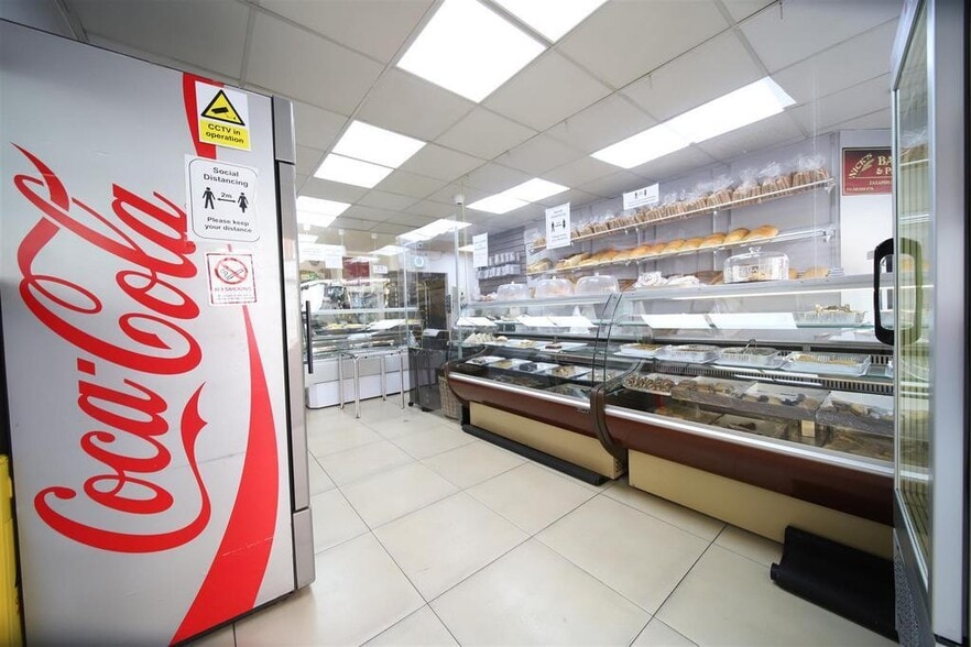 739 Green Lanes, London for lease - Building Photo - Image 2 of 19