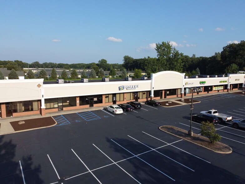 1100 N Mccord Rd, Toledo, OH à louer - Photo du bâtiment - Image 2 de 6