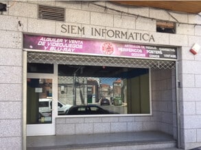 Commerce de détail dans Colmenar Viejo, Madrid à louer Plan d’étage- Image 1 de 14