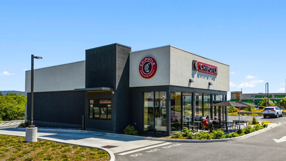 895 L St, Crescent City, CA à vendre - Photo du bâtiment - Image 3 de 4