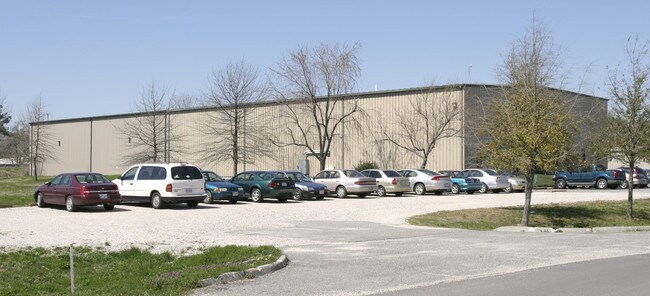 Plus de détails pour 8012 Hankins Industrial Park, Toano, VA - Industriel à vendre