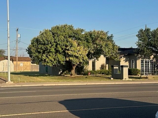 1835 N Hobart St, Pampa, TX à vendre - Photo du bâtiment - Image 2 de 4