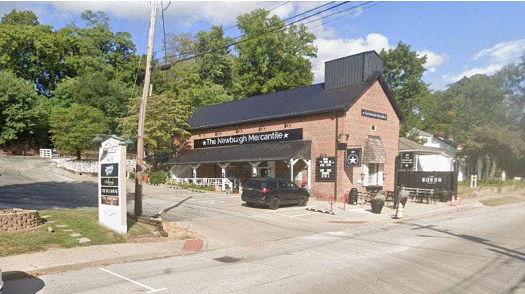 224 W Jennings St, Newburgh, IN for sale Building Photo- Image 1 of 6