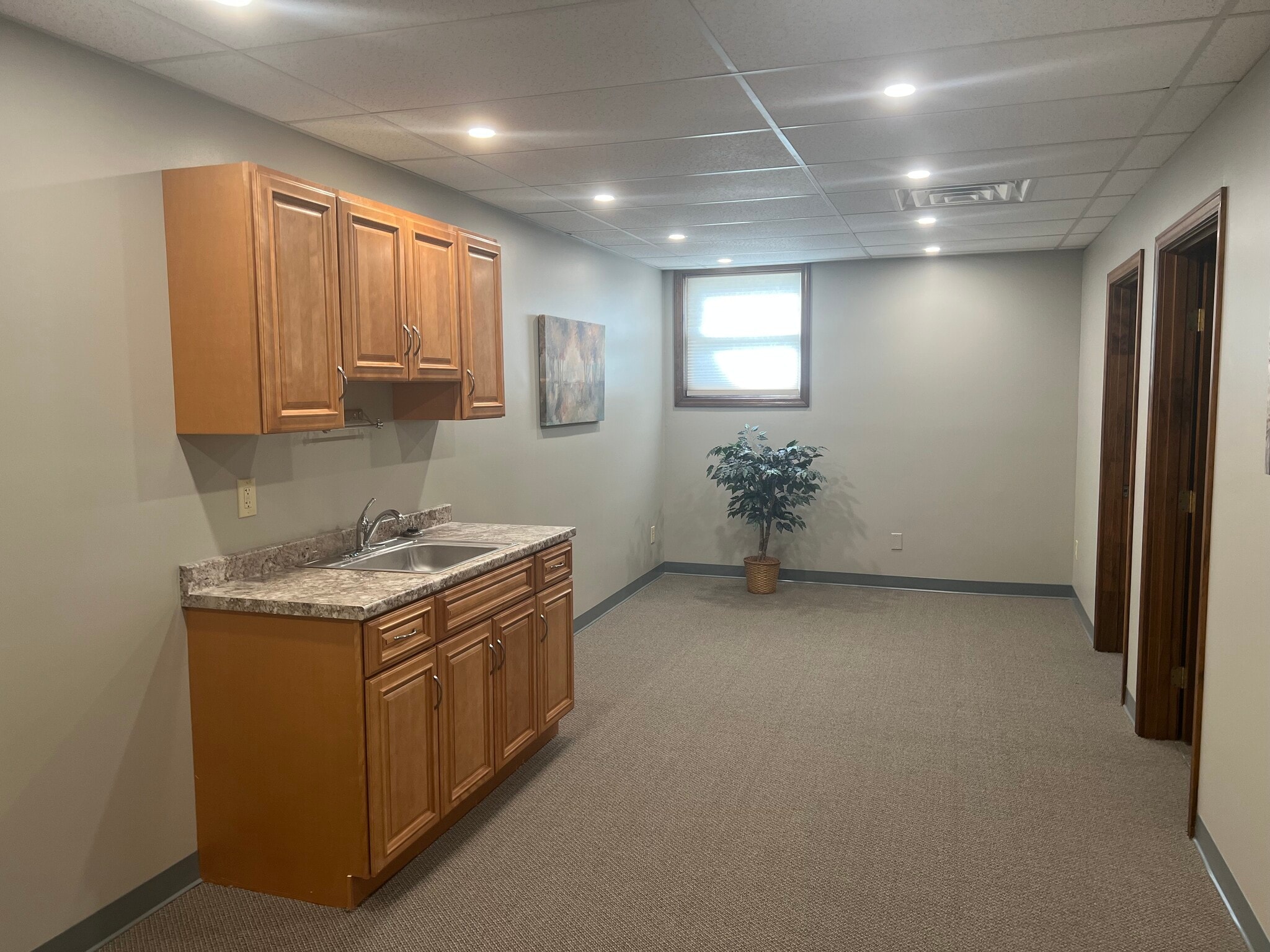 350 Main St, Haverhill, MA for lease Interior Photo- Image 1 of 7