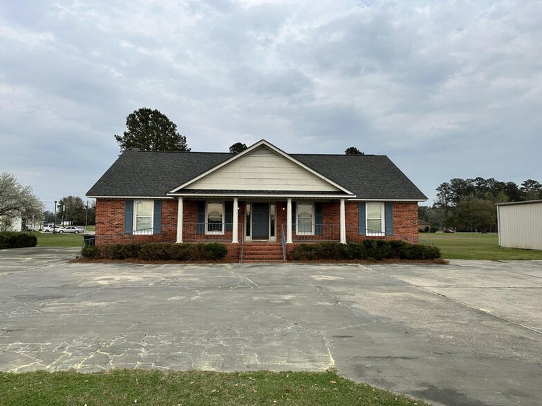 409 Martin Luther King Ave, Kingstree, SC à vendre - Photo principale - Image 1 de 7