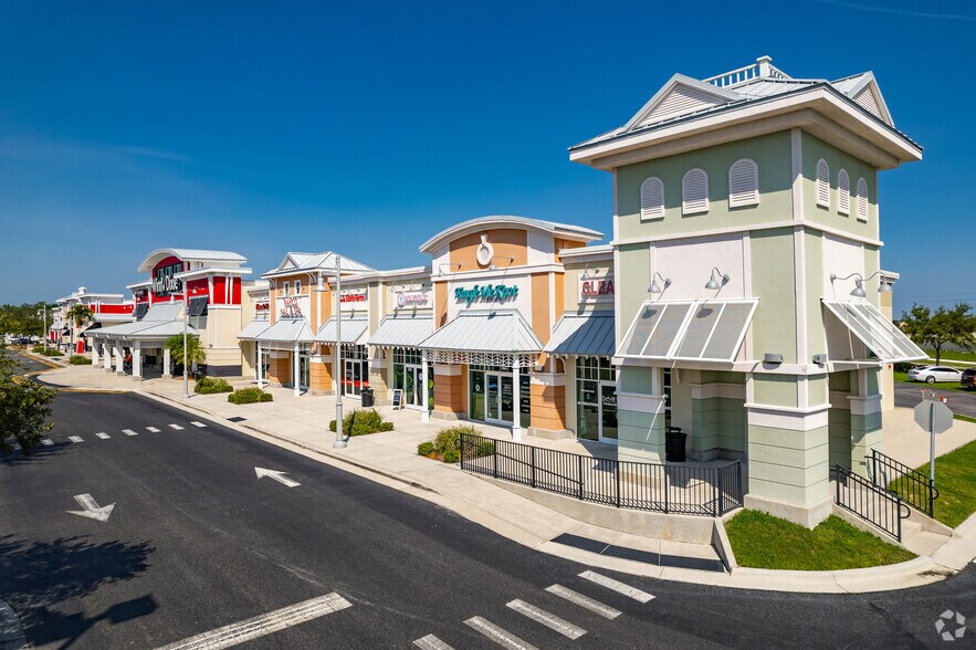 252 Harbor Village Ln, Apollo Beach, FL à louer - Photo du bâtiment - Image 1 de 5