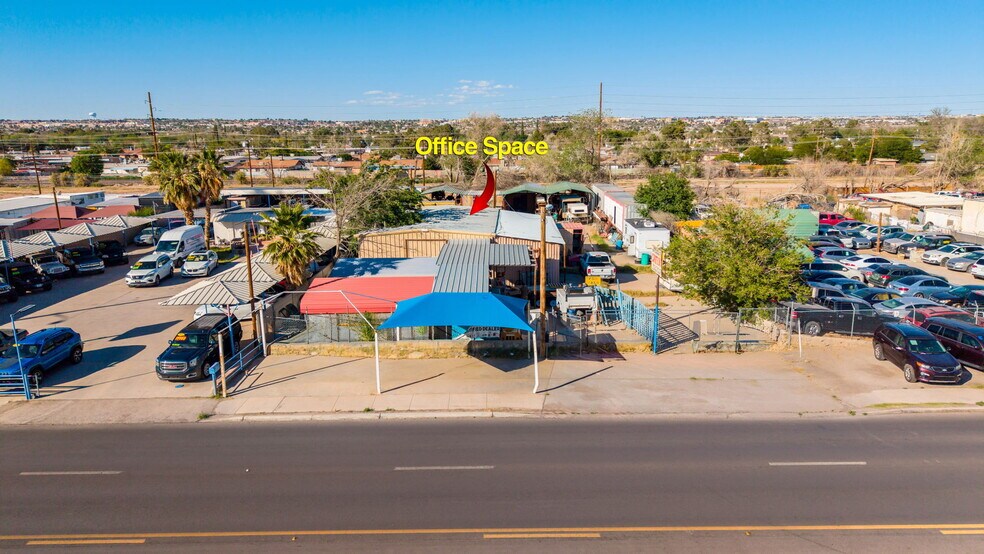 7595 Alameda Ave, El Paso, TX à vendre - Photo du bâtiment - Image 2 de 37