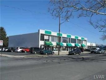 1002 Union Blvd, Allentown, PA à louer - Photo du bâtiment - Image 2 de 3