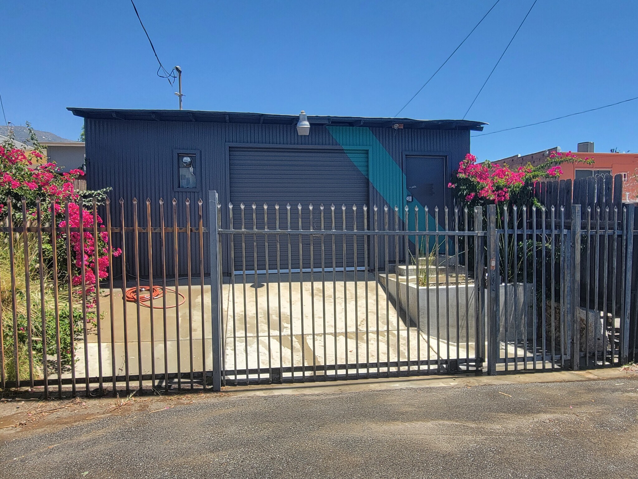 9939 Commerce Ave, Tujunga, CA à vendre Photo principale- Image 1 de 31