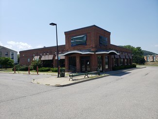 Plus de détails pour 21 Westage Dr, Fishkill, NY - Commerce de détail à louer