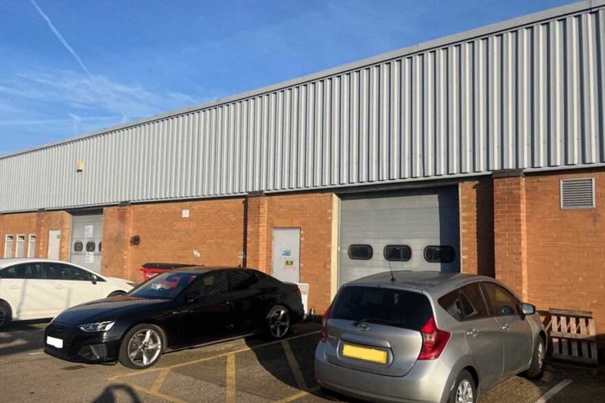 2A Bridge Park Rd, Leicester à louer - Photo du bâtiment - Image 2 de 2