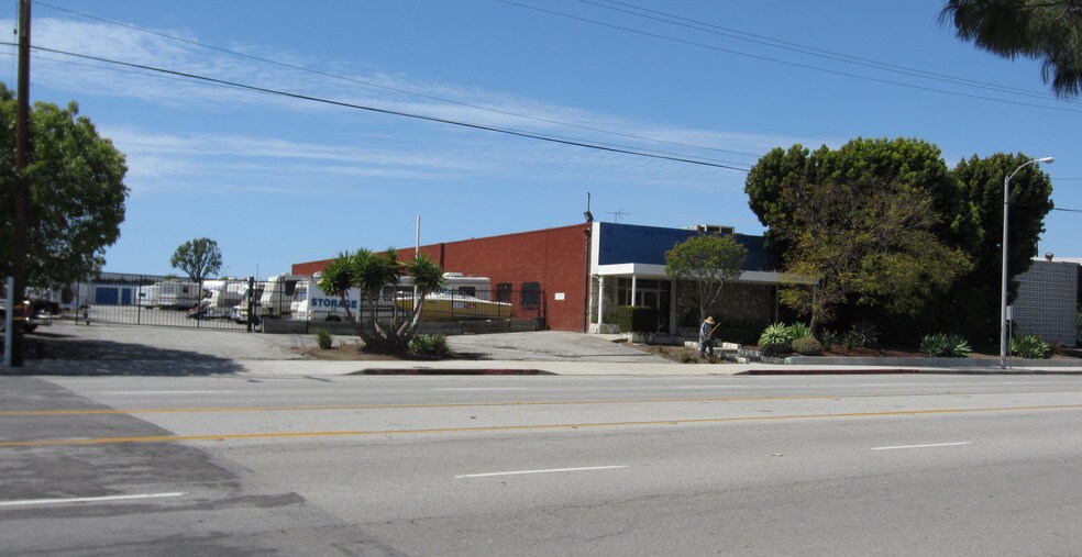 23529 S Figueroa St, Carson, CA à vendre - Photo du bâtiment - Image 3 de 7
