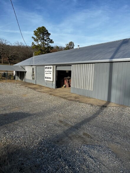 462 E Reba McEntire Ave, Stringtown, OK for sale - Building Photo - Image 3 of 23