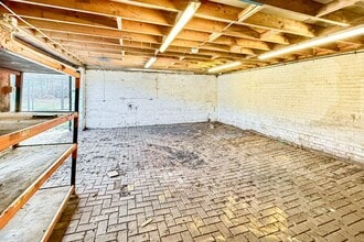 16 Sandy Close, Milton Keynes for lease Interior Photo- Image 2 of 7