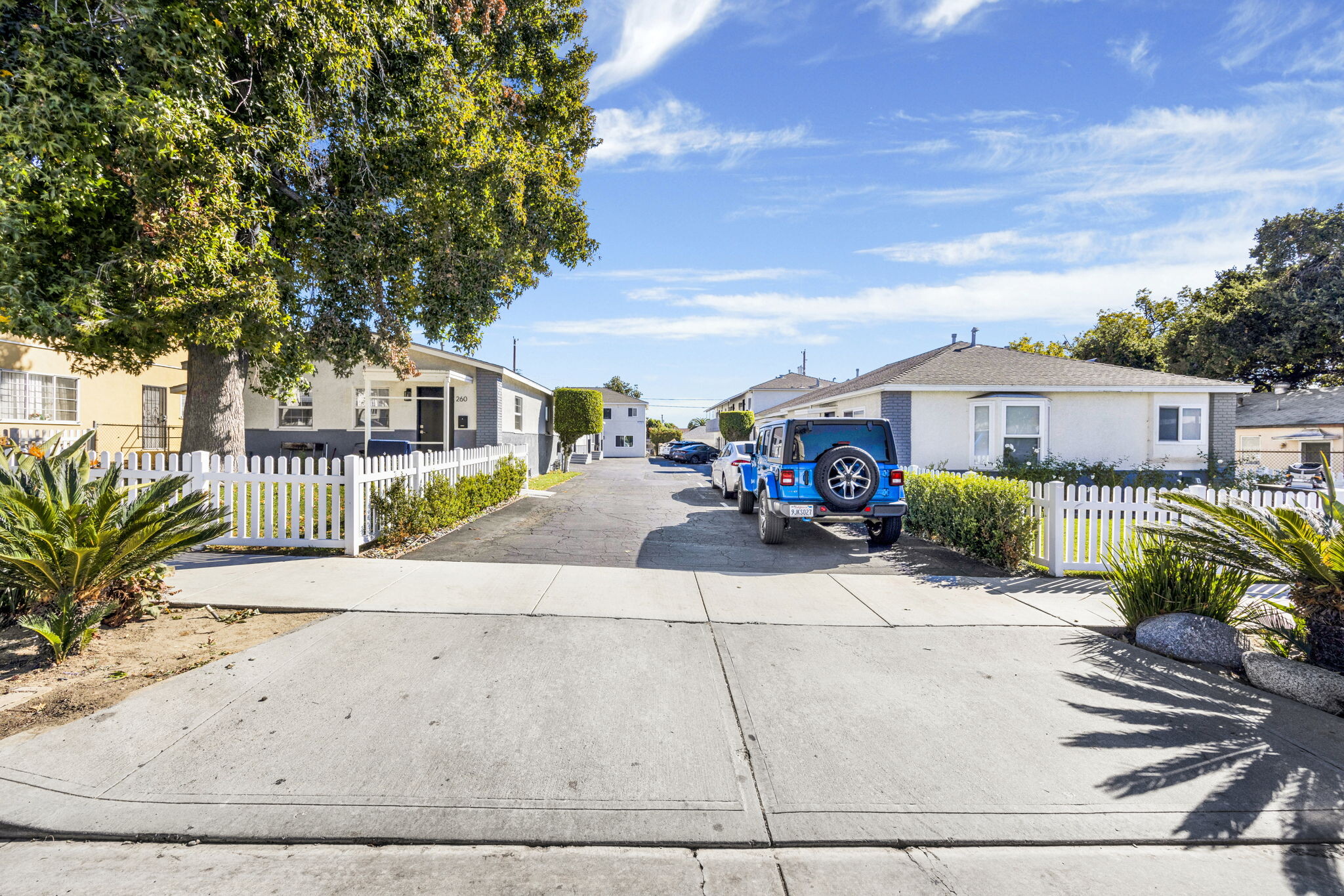 260 E Providencia Ave, Burbank, CA à vendre Photo du b timent- Image 1 de 79