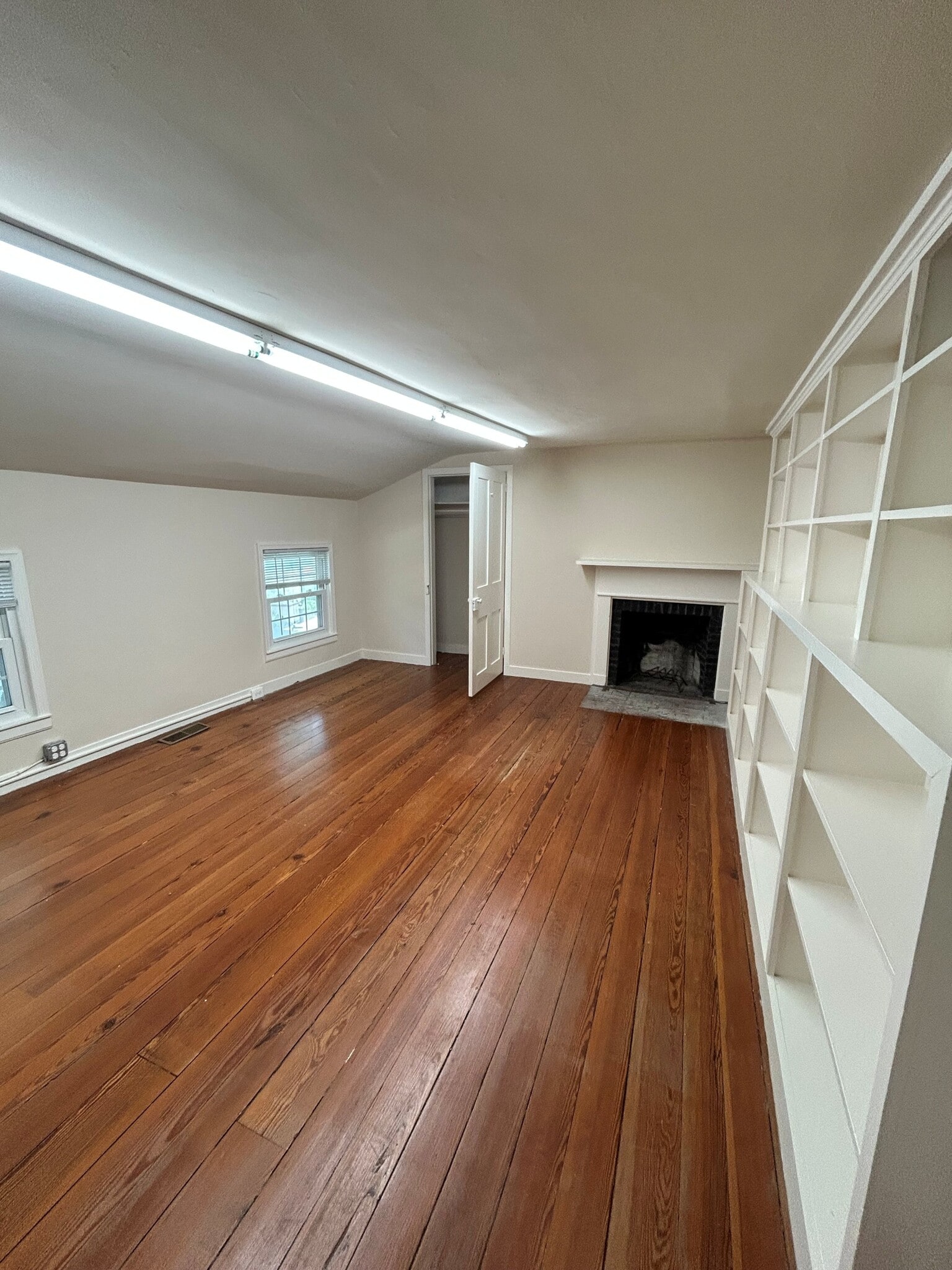 9254 Bendix Rd, Columbia, MD for lease Interior Photo- Image 1 of 3