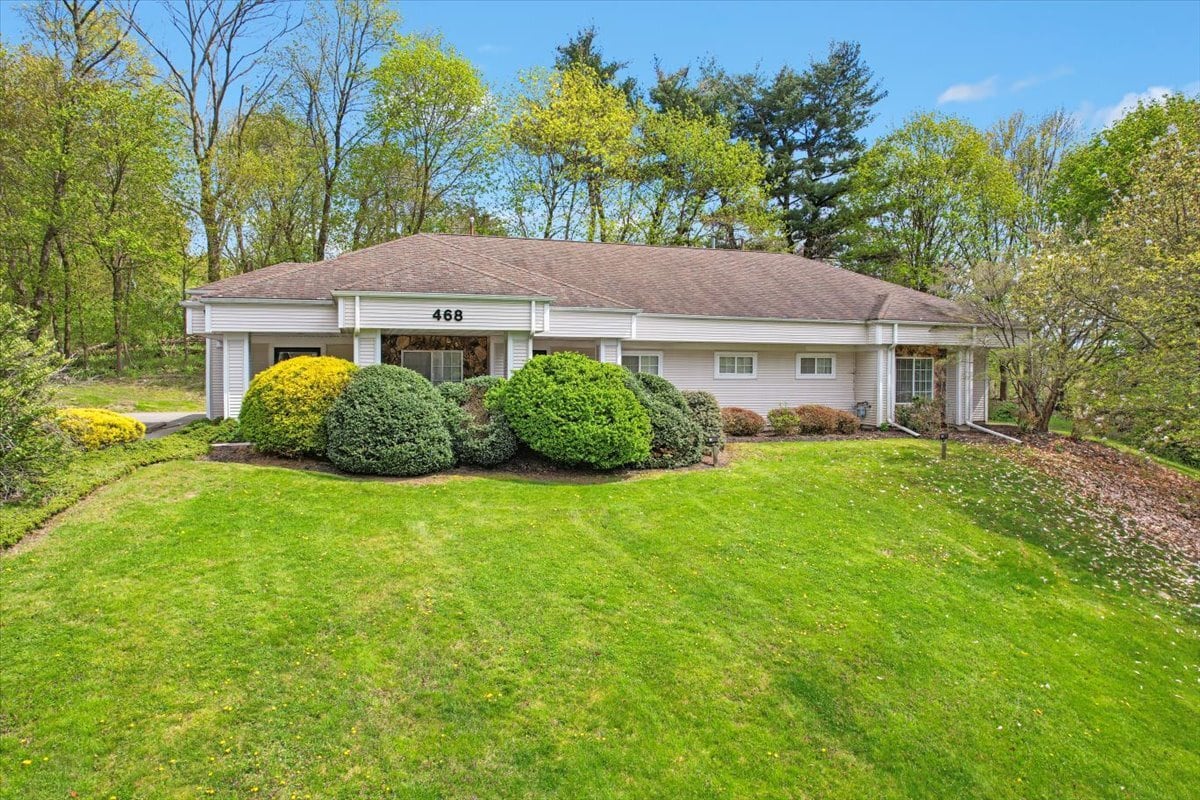 468 Gidney Ave, Newburgh, NY for sale Primary Photo- Image 1 of 44