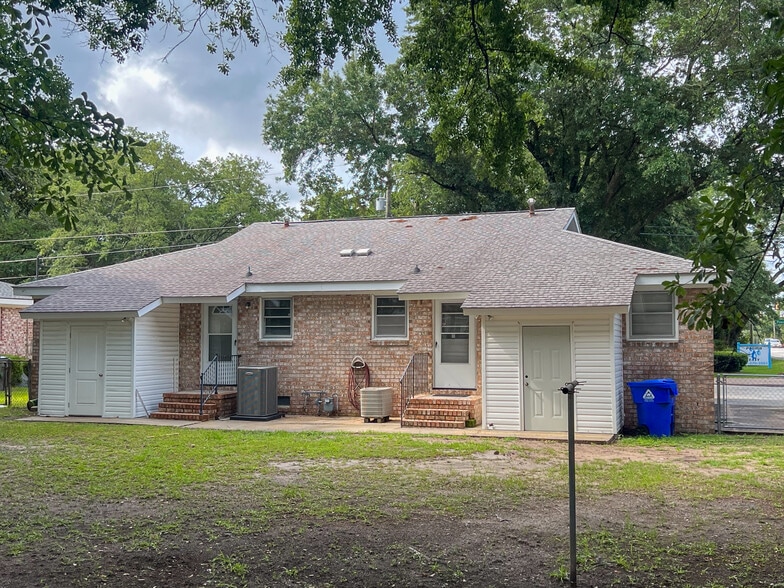 1740 Pinecrest Rd, Charleston, SC for sale - Building Photo - Image 2 of 12