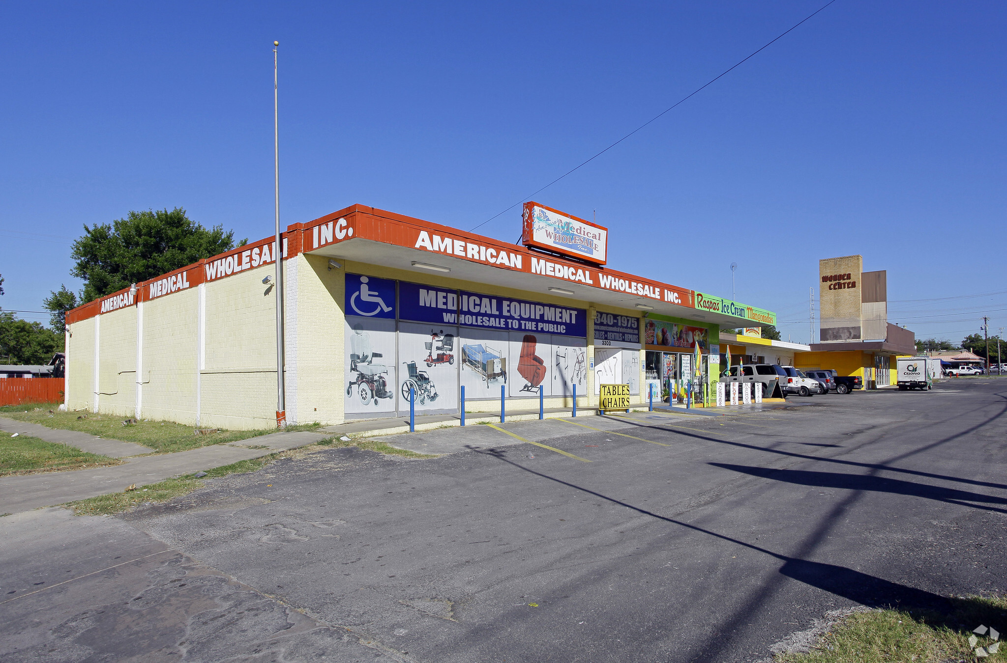 3303-3319 West Ave, San Antonio, TX à louer Photo principale- Image 1 de 5