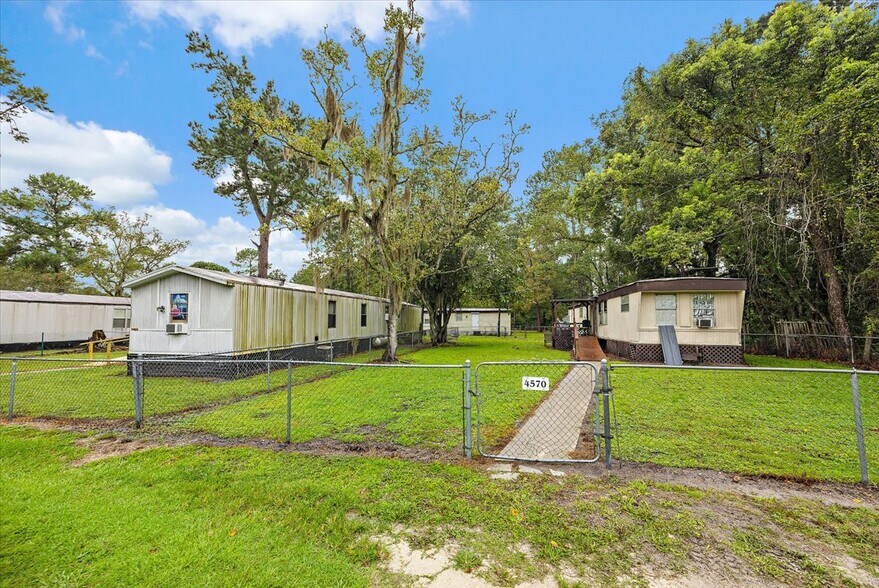 4676 Lambing Rd, Jacksonville, FL à vendre - Photo du bâtiment - Image 3 de 21