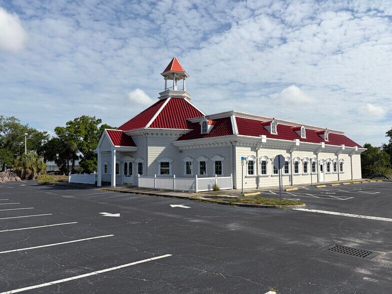 10525 US Highway 19 N, Pinellas Park, FL à vendre - Photo du bâtiment - Image 3 de 7
