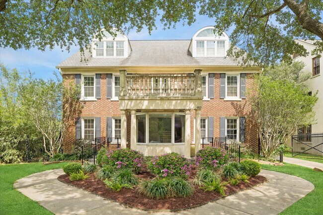 More details for 4305 Yoakum Blvd, Houston, TX - Office for Sale