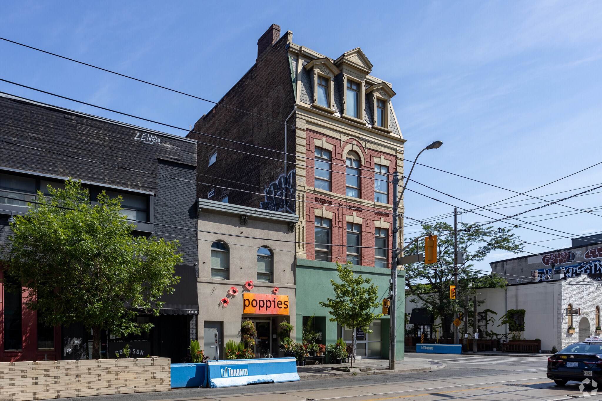 1092 Queen St W, Toronto, ON for sale Primary Photo- Image 1 of 1