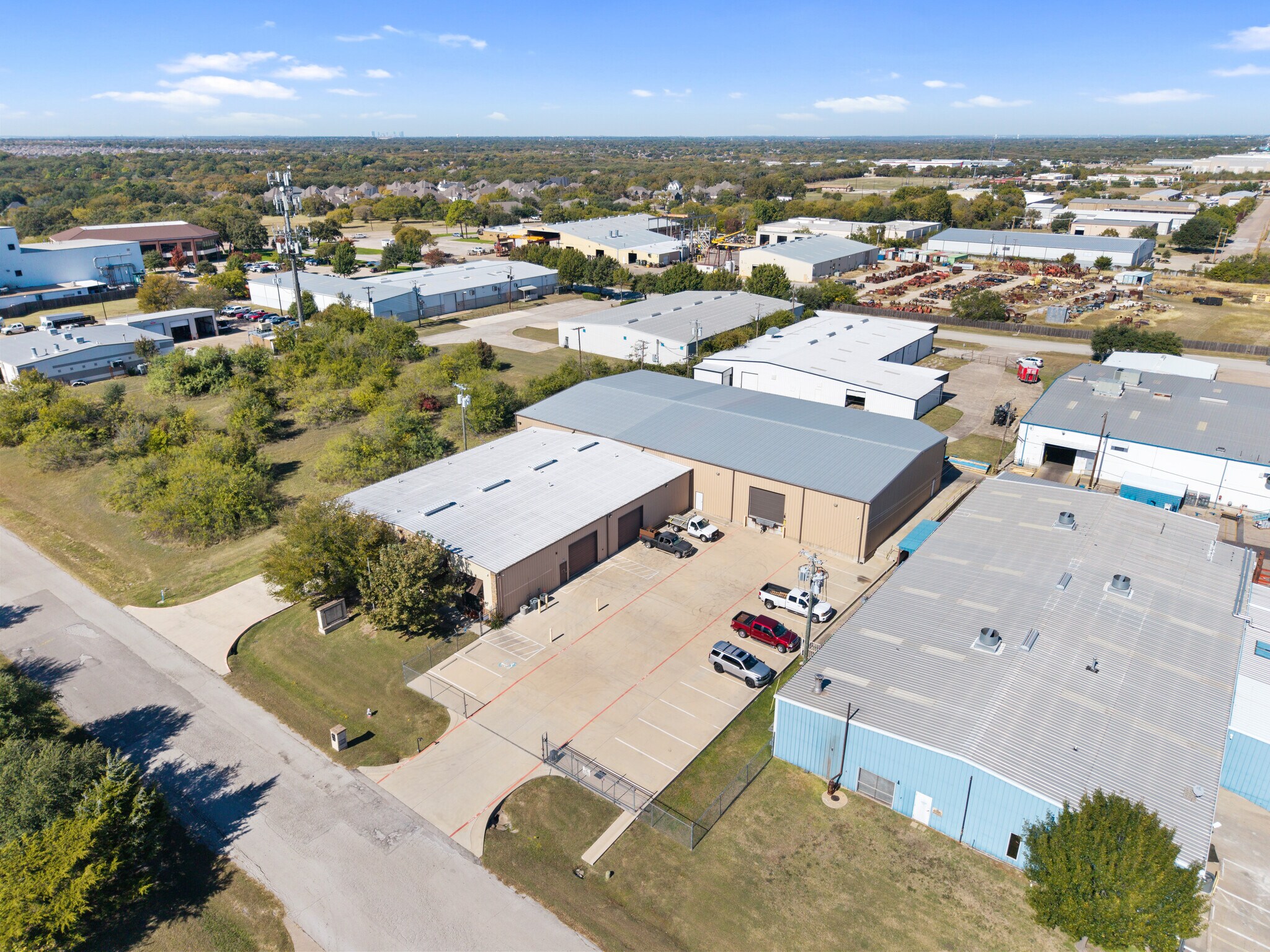 1201 S Commercial Blvd, Arlington, TX à vendre Photo principale- Image 1 de 34