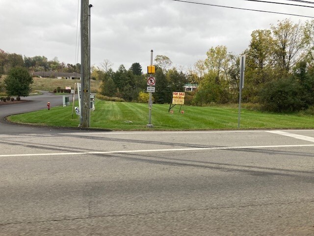 1088 Harrison City Export Road, Jeannette, PA for sale - Building Photo - Image 2 of 3