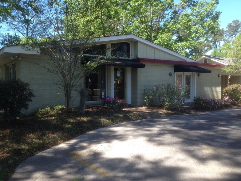 224 W Causeway Approach, Mandeville, LA for lease - Primary Photo - Image 1 of 7