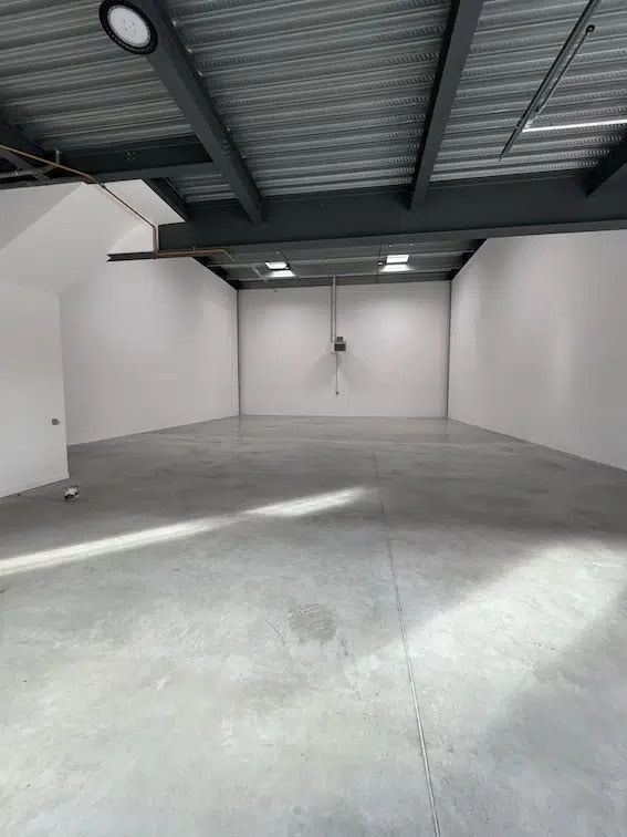 Flex in Corbeil-Essonnes for lease Interior Photo- Image 1 of 2