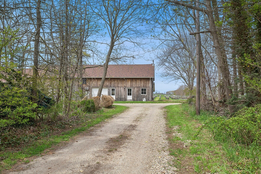 36925 Main Rd, Cutchogue, NY à vendre - Photo du bâtiment - Image 3 de 8
