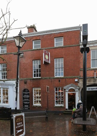 Plus de détails pour 52 High St, Stone - Commerce de détail à louer