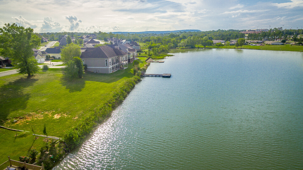 346 Lakeshore Cove Cv, Fort Oglethorpe, GA à vendre - Aérien - Image 1 de 1