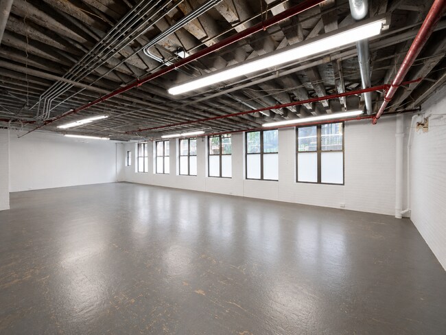 More details for 130 Palmetto St, Brooklyn, NY - Industrial for Lease